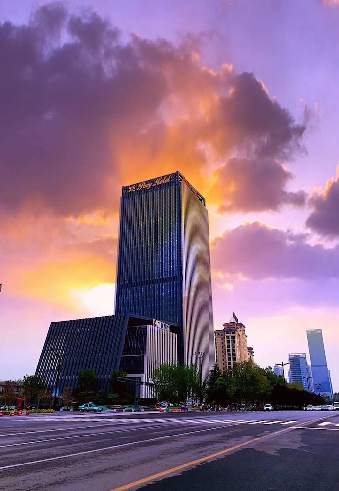 Pury Hotel - carbon neutral hotel in Luoyang