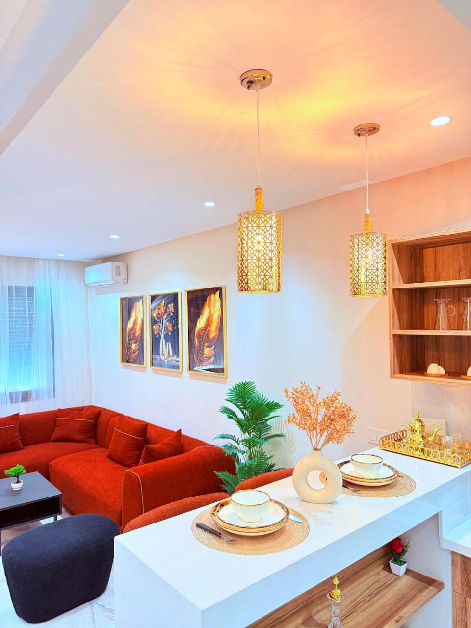 AS147 Chic coeur de Casablanca Tramway Parking Wifi — 4-Star Luxury Hotel in Casablanca, Morocco