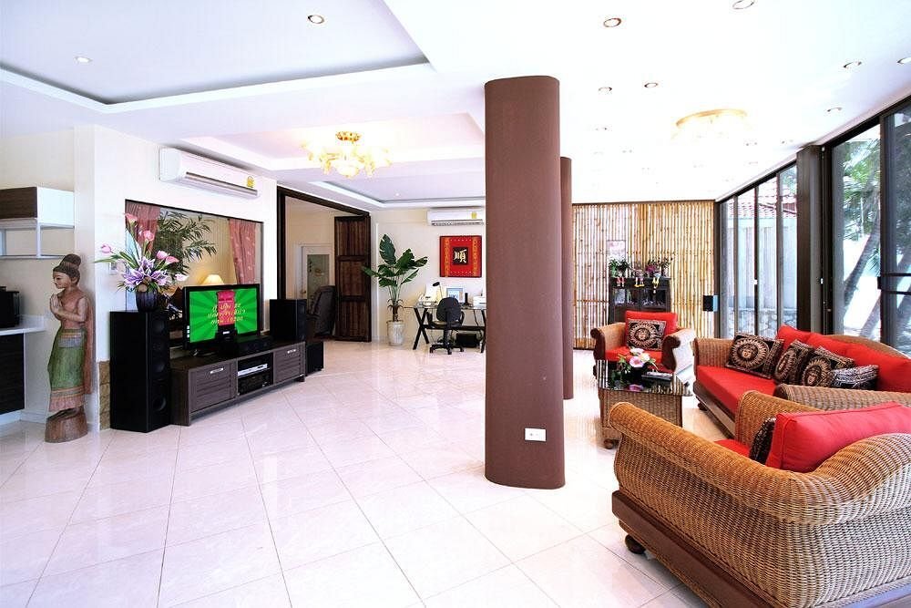 Longtail Suites - carbon neutral hotel in Patong