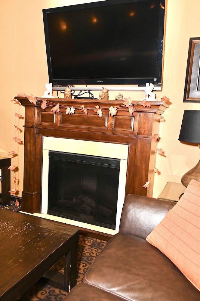 Fortune Inn And Suites Newport - photo 10