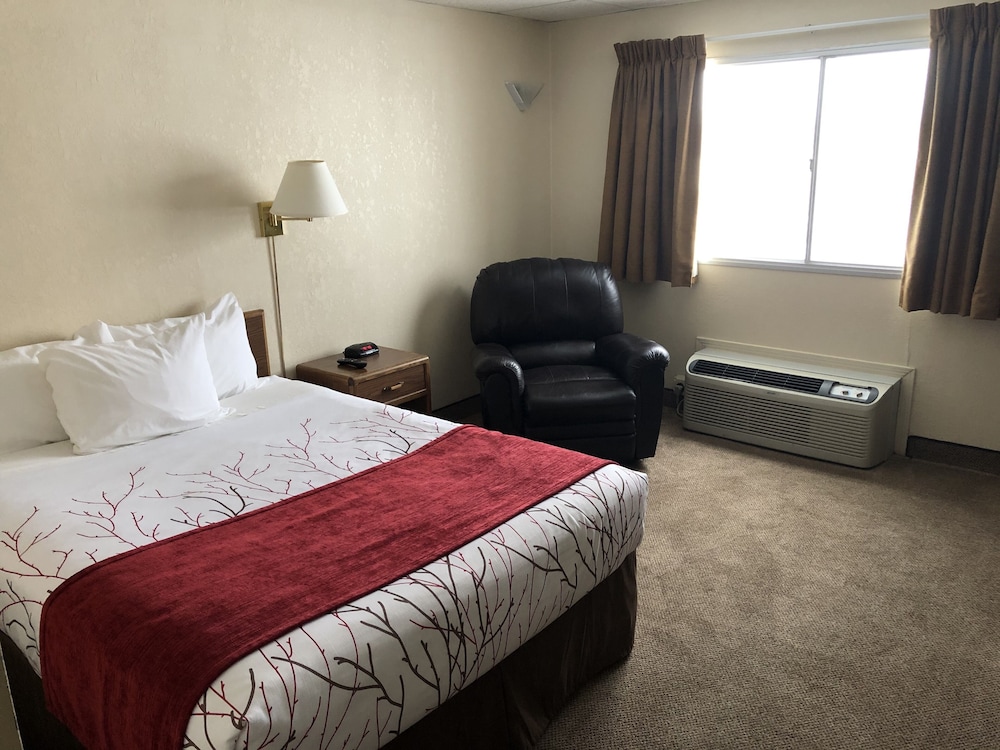 Northern Lights Inn Rugby - photo 5