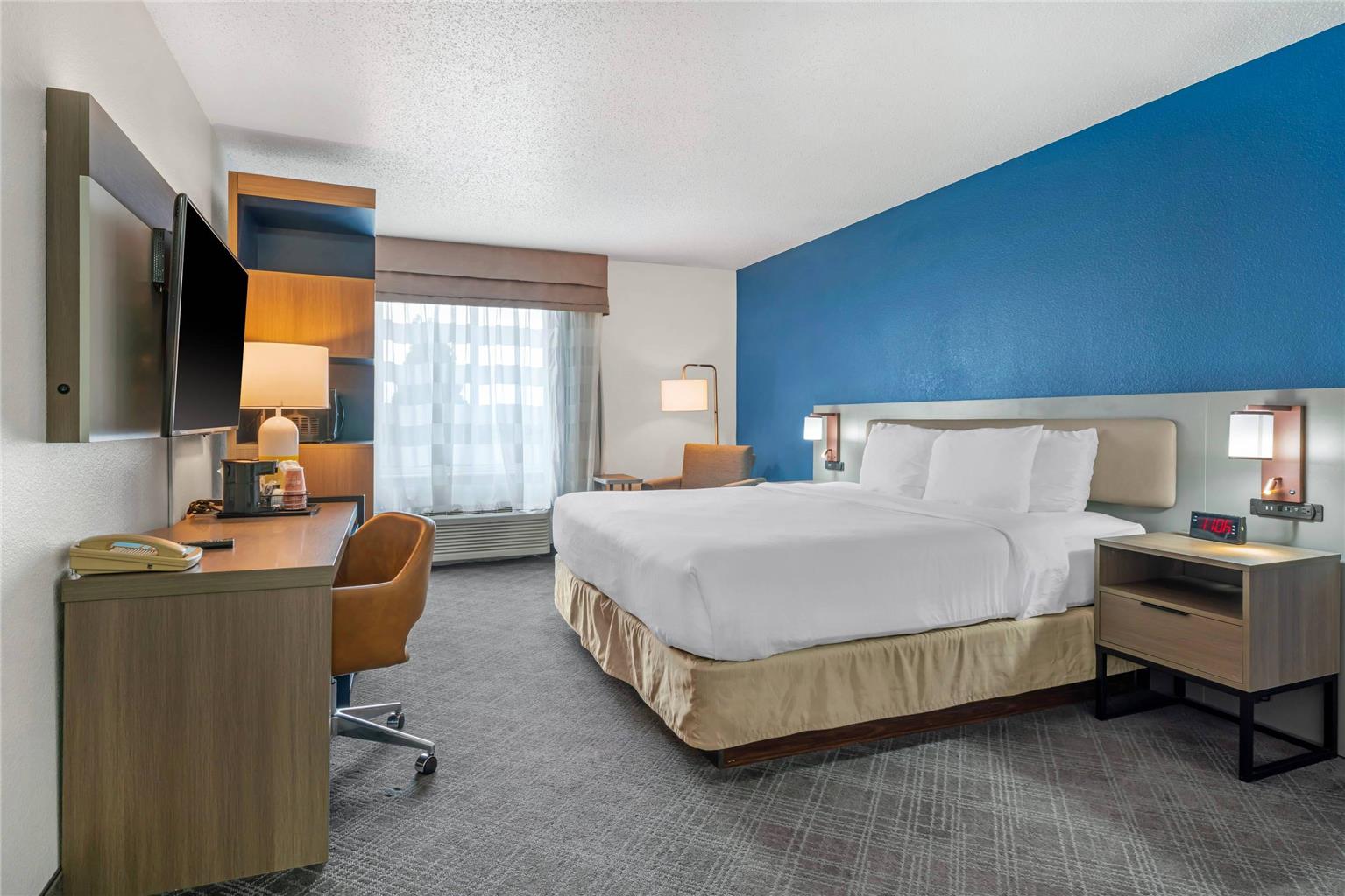 Comfort Inn & Suites Sheboygan I 43 - photo 11