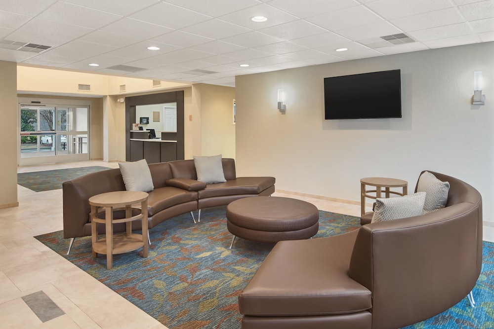 Candlewood Suites Charlotte Arrowood by IHG - photo 28