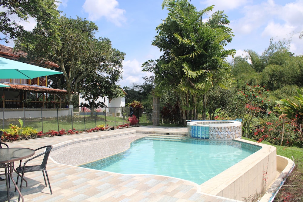 Finca la colmena de don juaco in Montenegro, Colombia