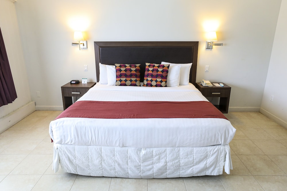 Collins Hotel - photo 14