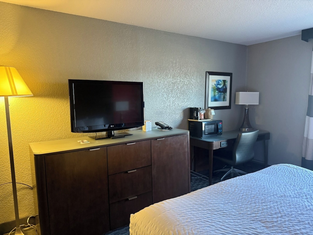 Sonesta Essential Rapid City - photo 16