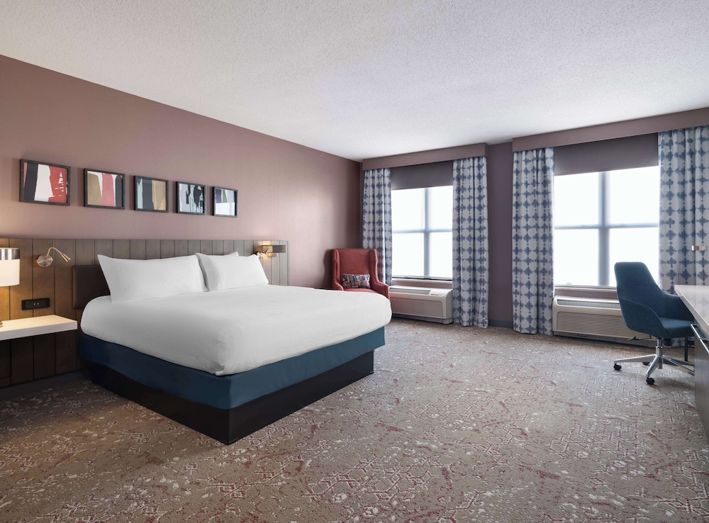 Hilton Garden Inn Bloomington - photo 24
