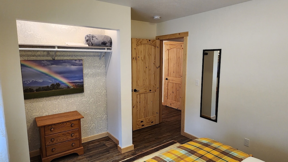 Beargrass Lodging and RV Resort - photo 36