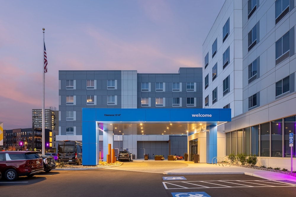 Hampton Inn & Suites by Hilton Rochester Downtown - photo 61