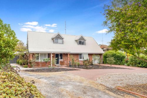Sandy Feet Retreat — hotel in Geographe
