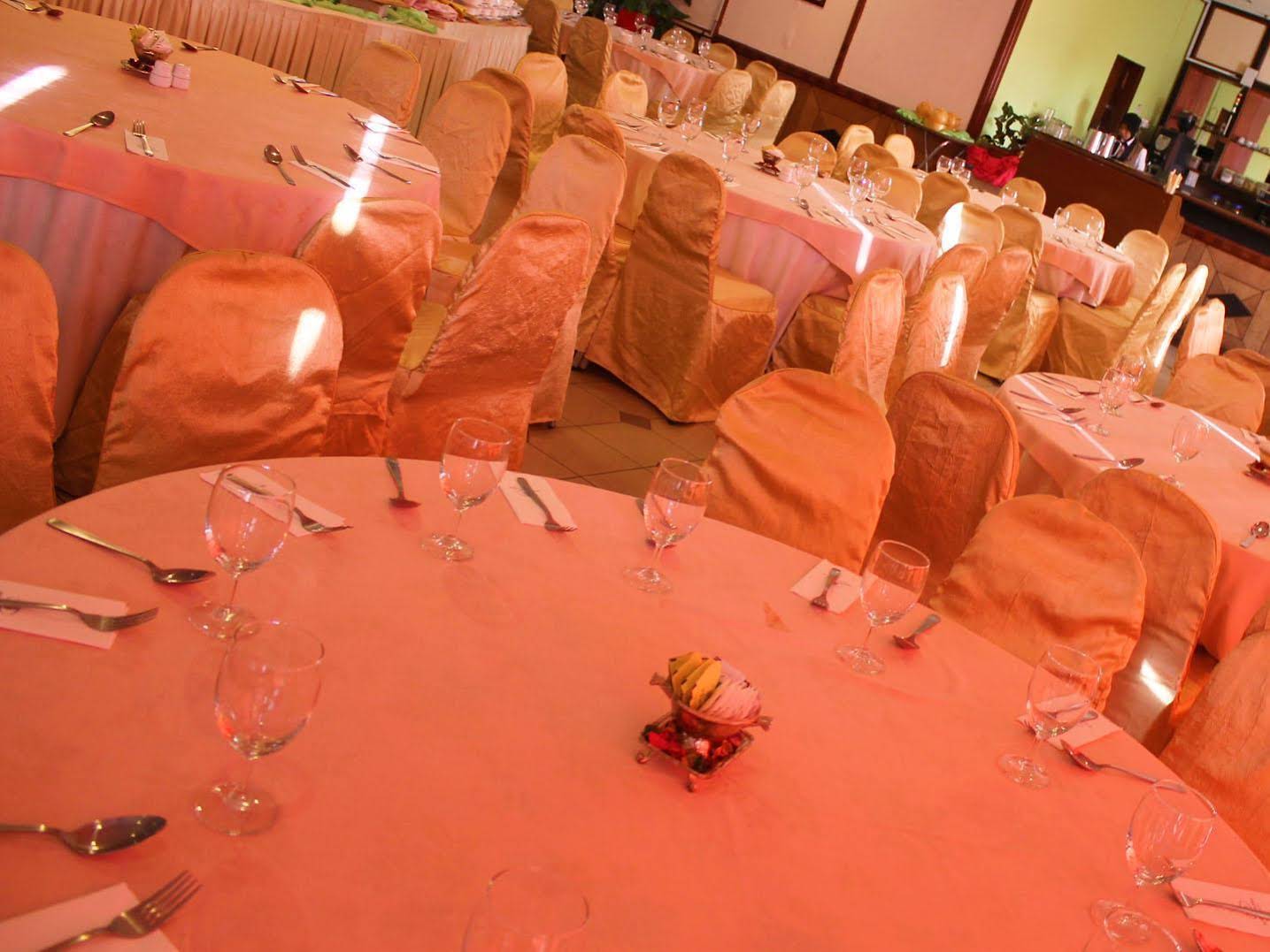 Hotel Selesa Pasir Gudang — hotel near Seletar Airport