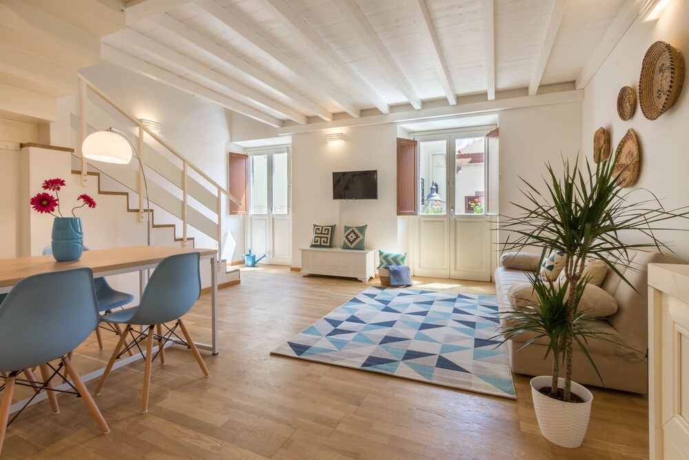 Domus de Silva — 4-Star Luxury Hotel in Cagliari, Italy