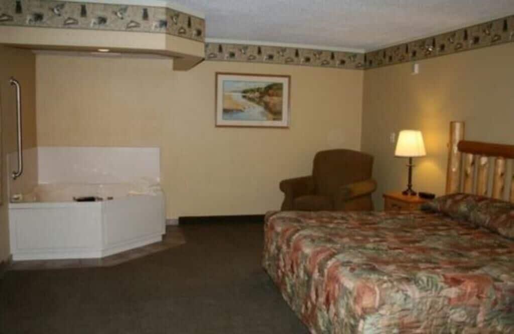 Oveson Pelican Lake Resort and Inn - photo 8