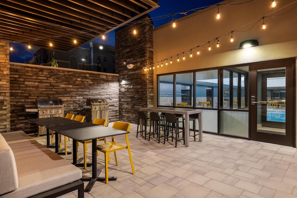 Home2 Suites By Hilton Ames - photo 26