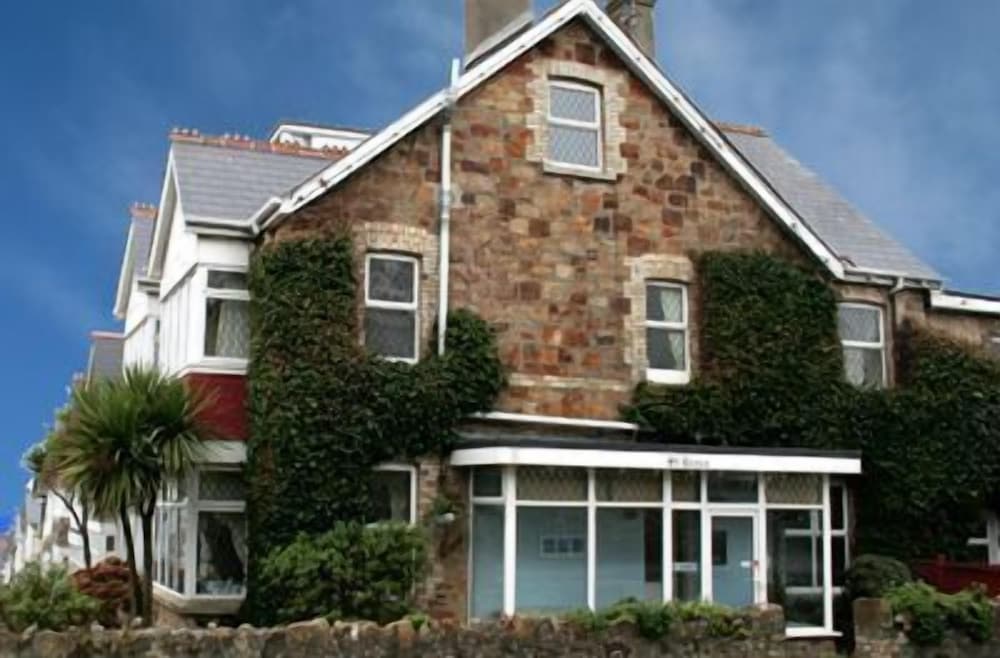 St Breca - carbon neutral hotel in Newquay