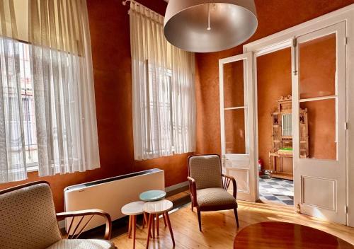Private Central 2BR 2BA House w Patio&Terrace — 4-Star Luxury Hotel in Izmir, Turkey