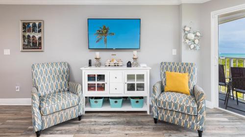 Sea View and Sunrise Top Floor Ocean Pointe 2412 in Key Largo, United States