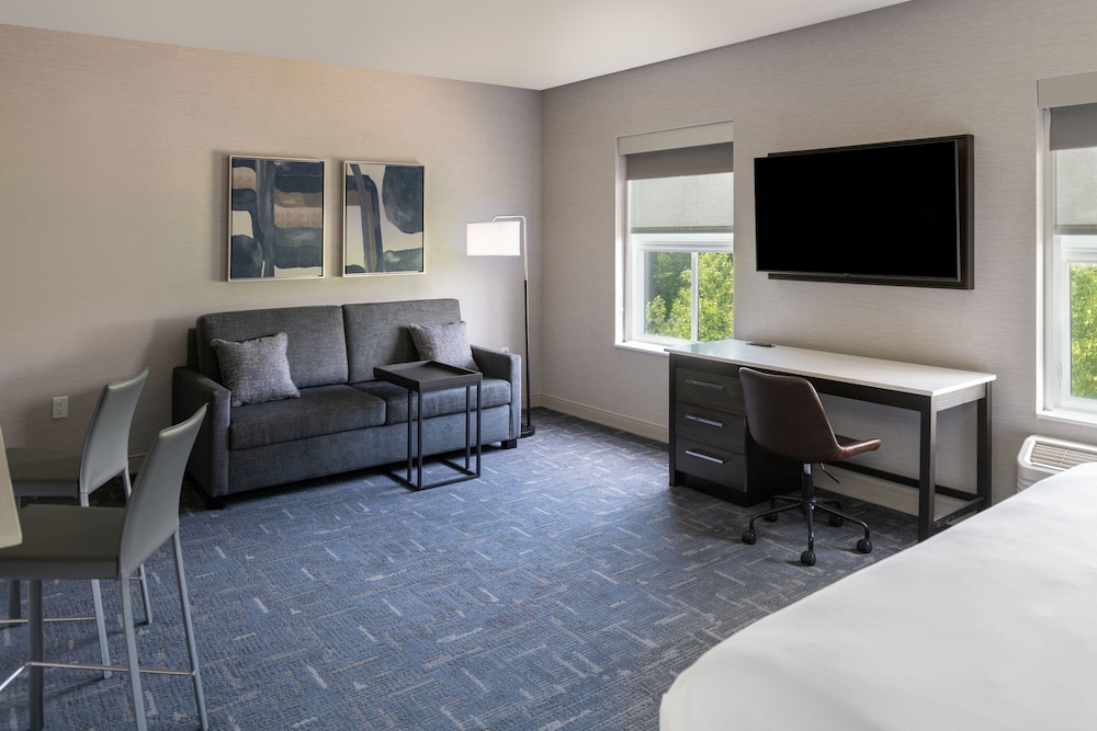 Residence Inn by Marriott Boston Concord - photo 8