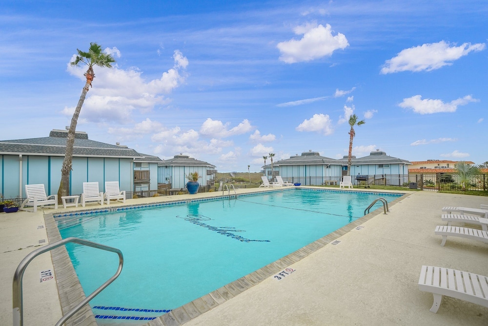 Eleventh — 4-Star Luxury Hotel in Port Aransas, United States