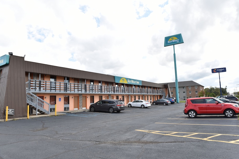 Key West Inn Hobart - photo 19