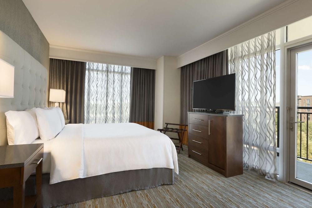Embassy Suites by Hilton Greenville Downtown Riverplace - photo 11