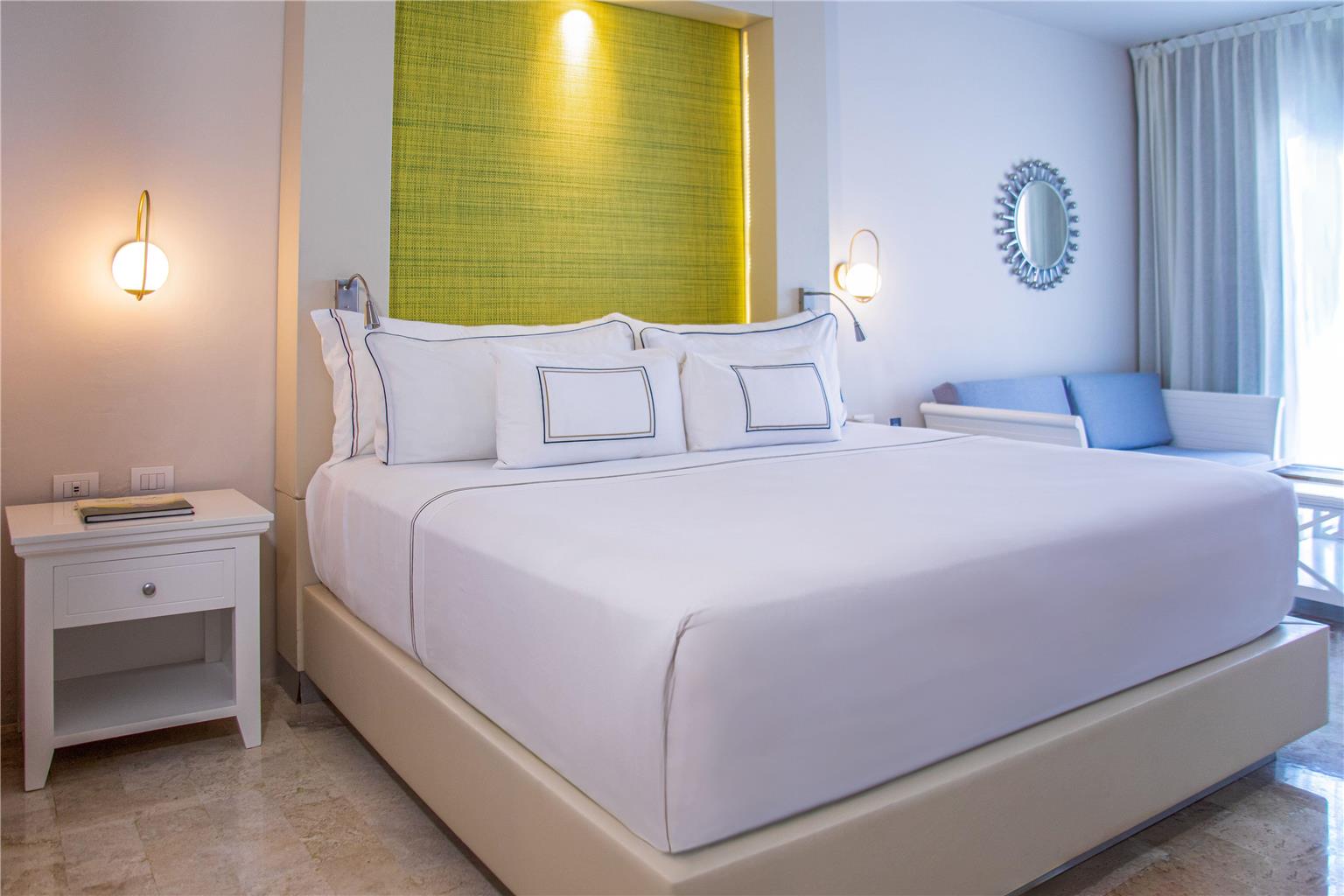 Guest room