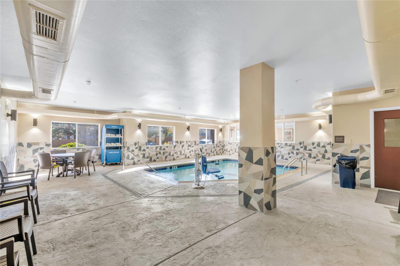 Comfort Suites Lakewood Denver - photo 62