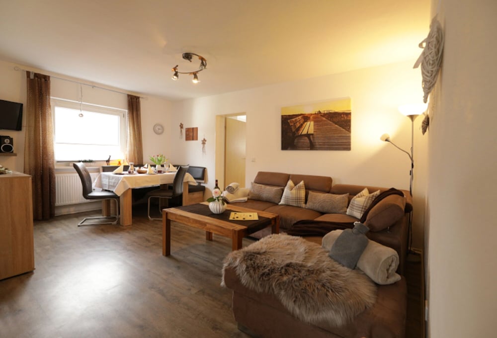 Ferienhof Neukirchinger — 4-Star Luxury Hotel in Tiefenbach, Germany