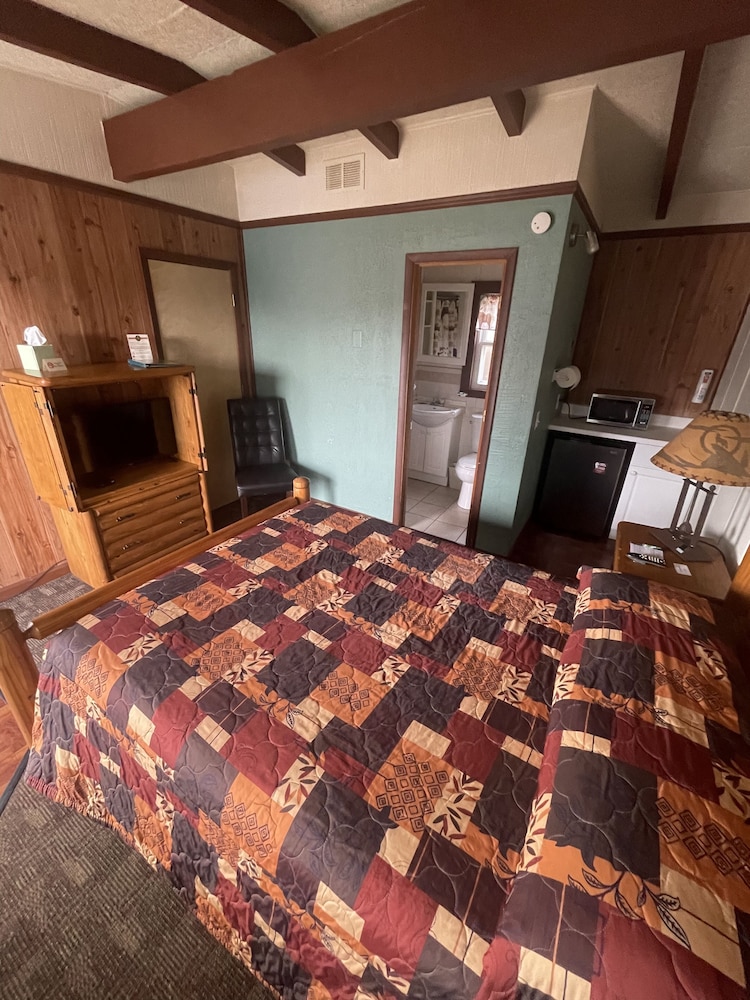 Olde Mill Inn Of Clarkston - photo 6