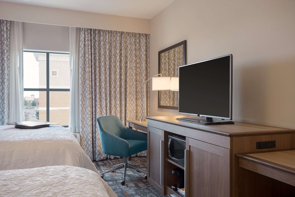 Hampton Inn & Suites West Des Moines SW Mall Area - photo 7