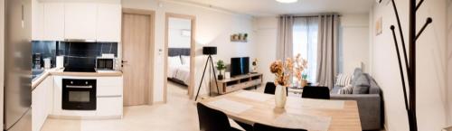 Sweet Family Home 3 — 4-Star Luxury Hotel in Athens, Greece