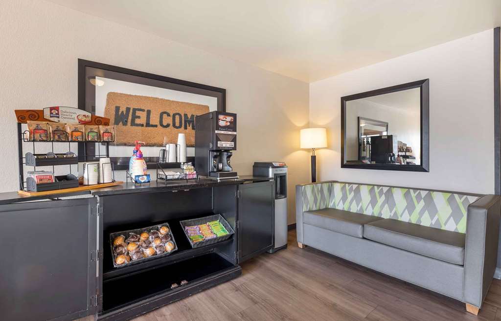 Extended Stay America Suites Wichita East - photo 6
