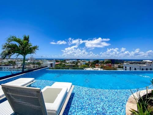 Downtown Playa Studio with Rooftop Pool Steps to Everything — 4-Star Luxury Hotel in Playa Del Carmen, Mexico