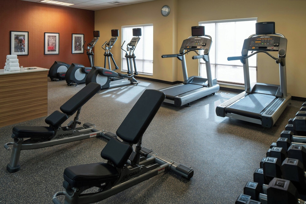 TownePlace Suites by Marriott Clarksville - photo 22