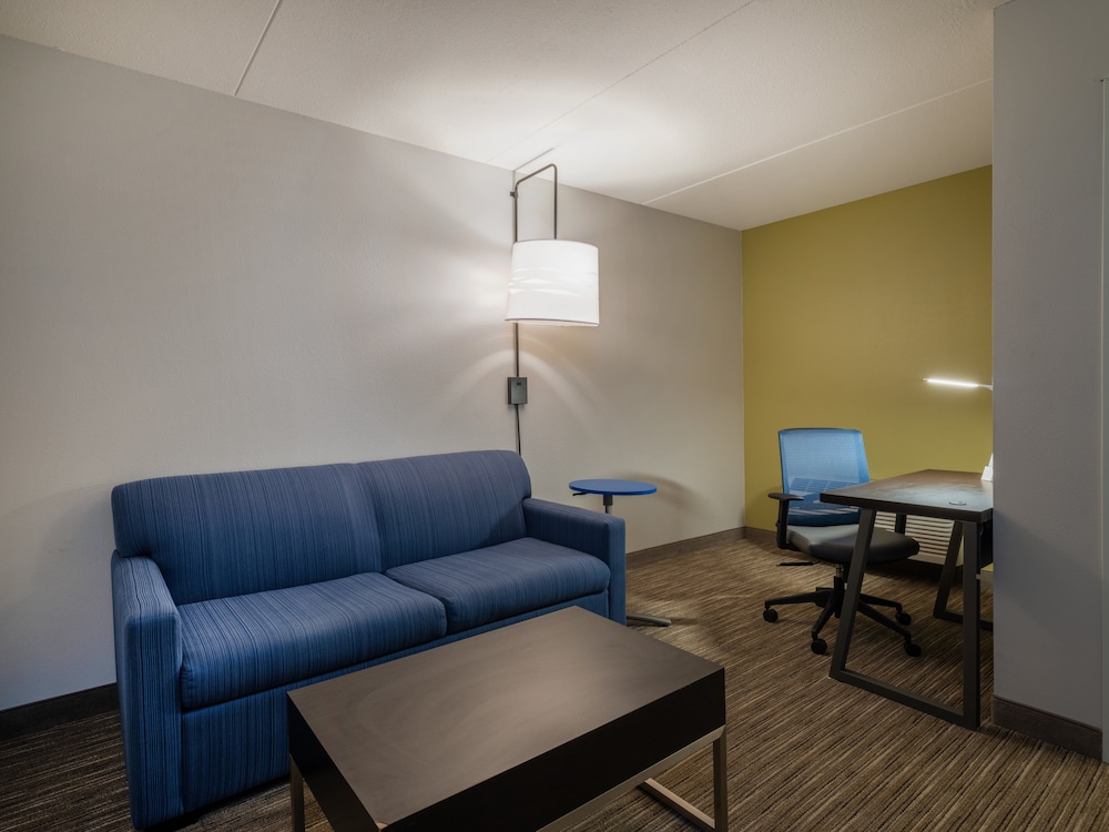 Holiday Inn Express Minneapolis West Plymouth by IHG - photo 12
