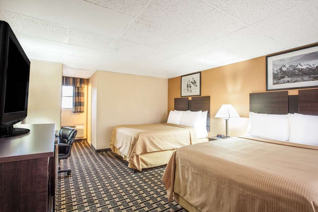 Travelodge by Wyndham South Burlington - photo 14