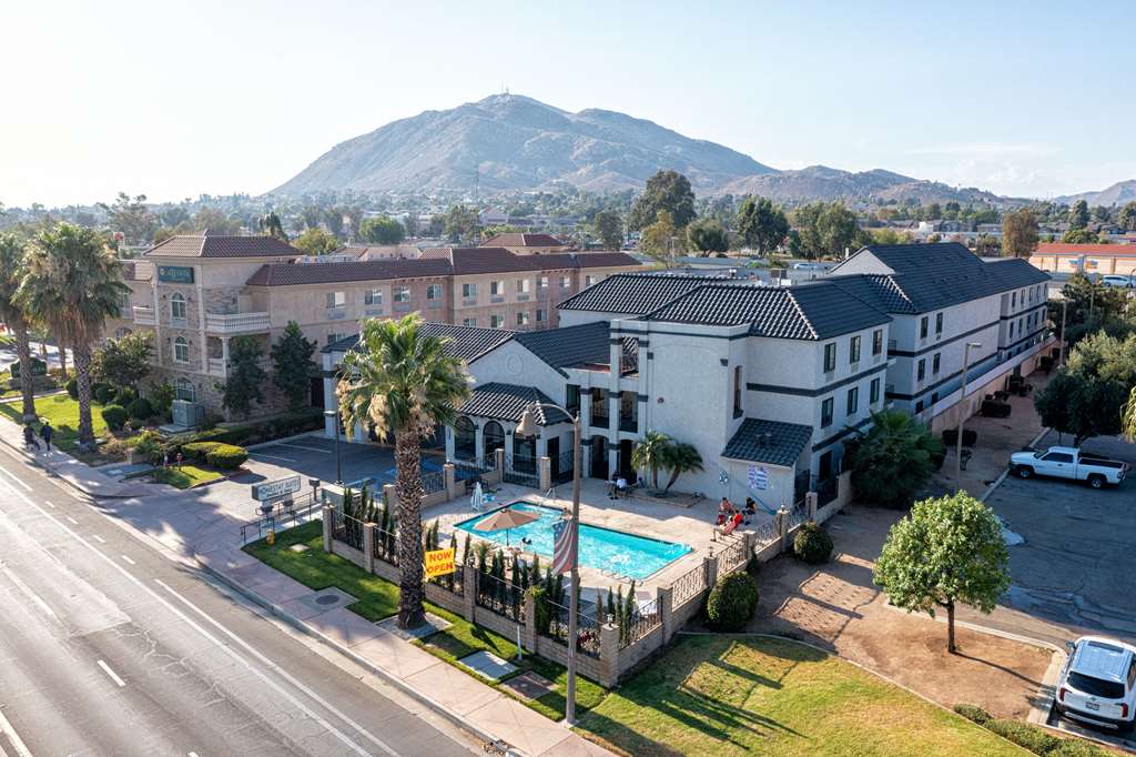 MainStay Suites Moreno Valley Near March Air Reserve Base - photo 3