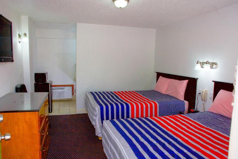 Knights Inn Harrisonville - photo 8
