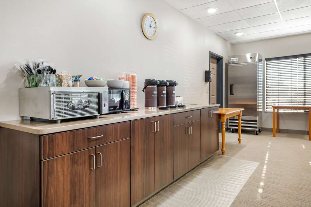 Country Inn & Suites by Radisson Watertown SD - photo 48