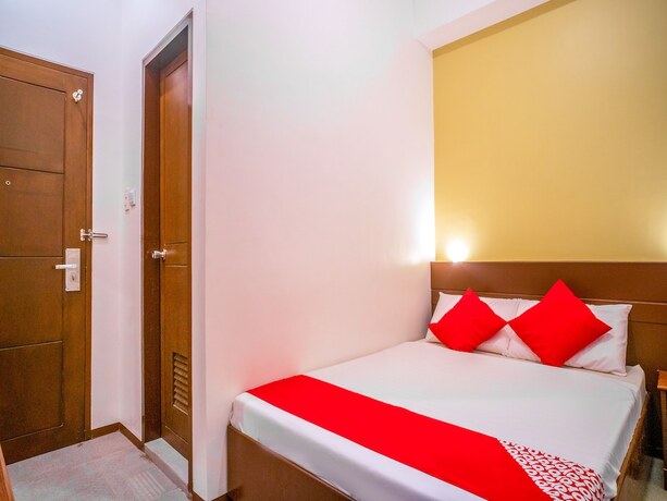 RedDoorz Near Center Point Plaza Matina Davao in Davao, Philippines