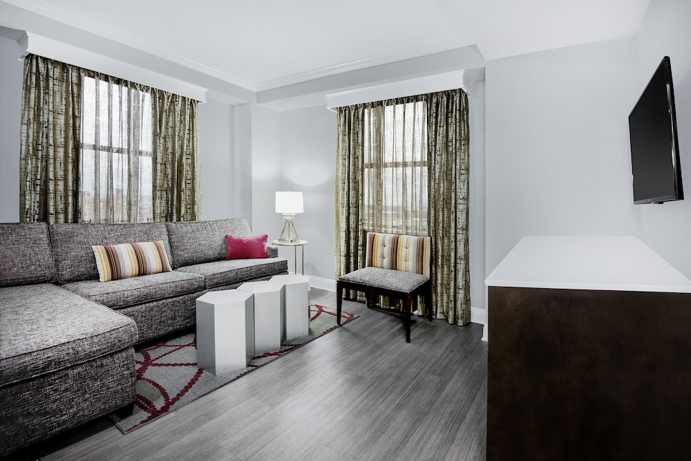 Hotel Indigo Dallas Downtown by IHG - photo 11