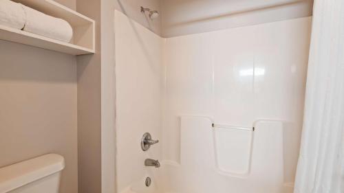 Apple Valley Inn Pigeon Forge - photo 22