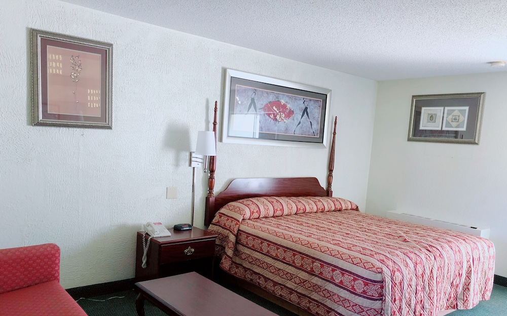 Hometown Inn Virginia - photo 8