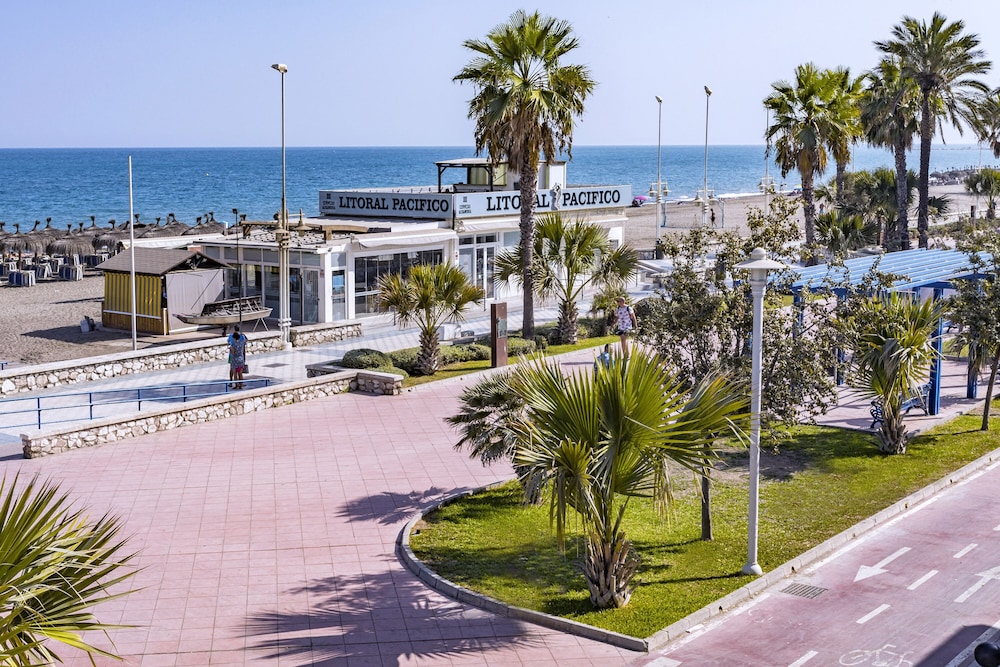 Alma de Pacifico — 4-Star Luxury Hotel in Malaga, Spain