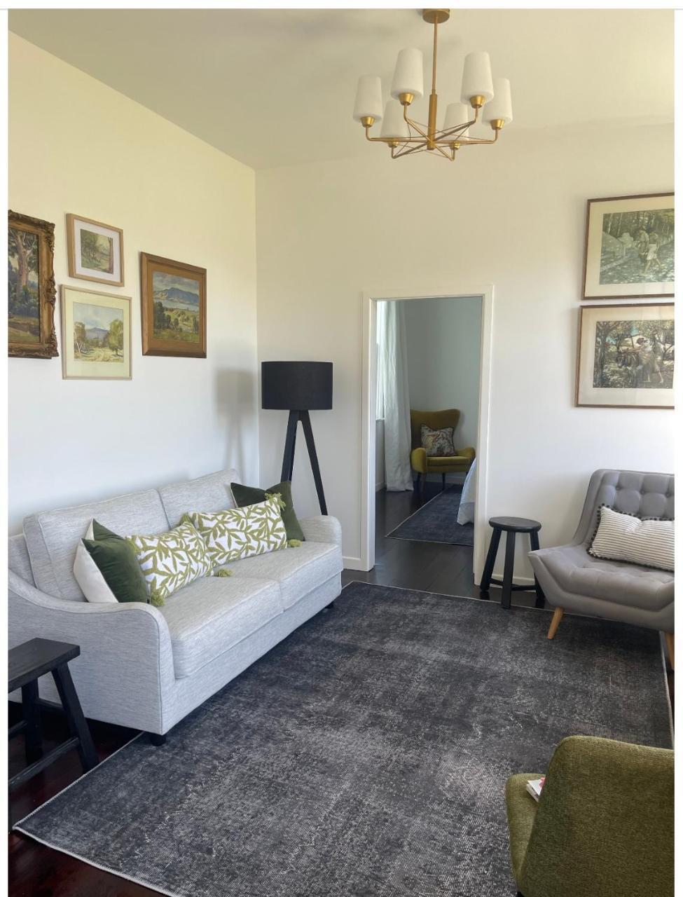 Alloa Petite in Unknown City, New Zealand