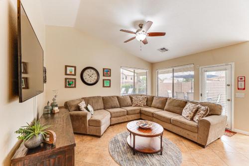 Sunny Maricopa Getaway with Private Pool and Fire Pit — Maricopa — photo 3