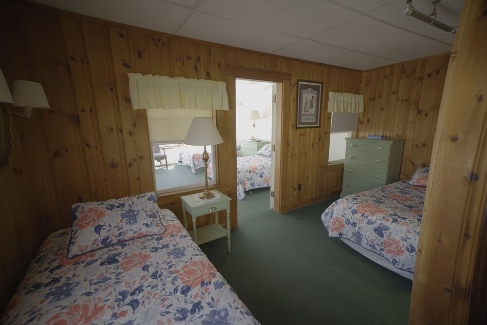 Betty Doon Hotel - photo 52