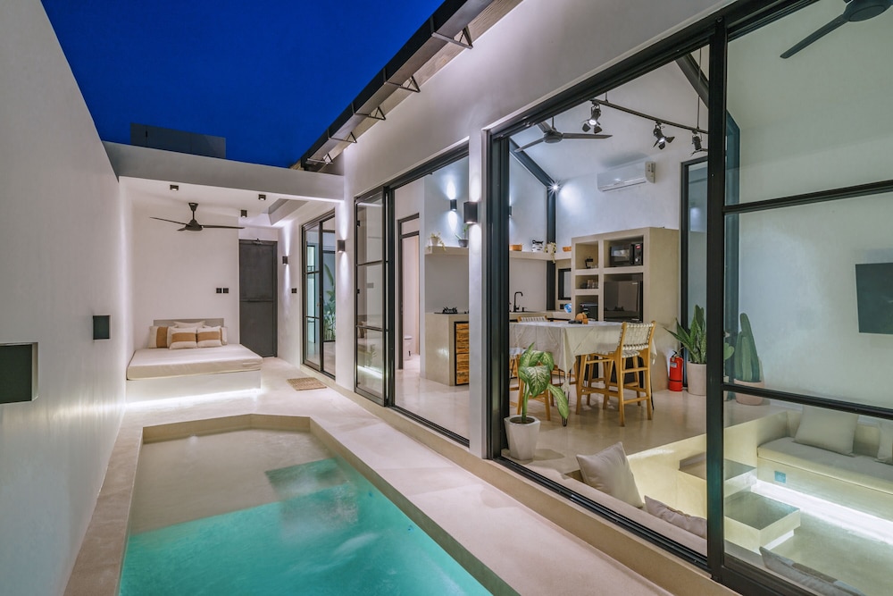 Villa Cha Cha: Stylish 1 BR Villa in Pererenan — 4-Star Luxury Hotel in Canggu, Indonesia