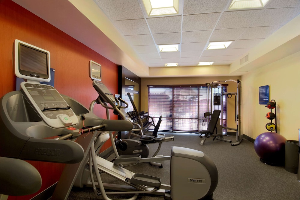 Hampton Inn & Suites Lodi - photo 21