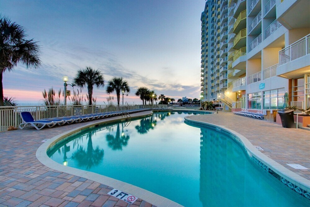 Baywatch Resort by Escape - photo 12